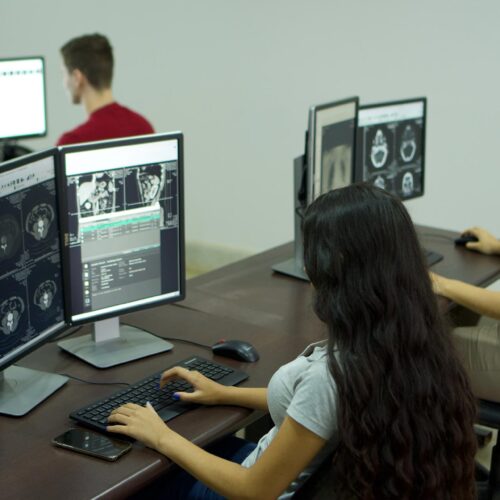 Laboratório Informática IIESAU